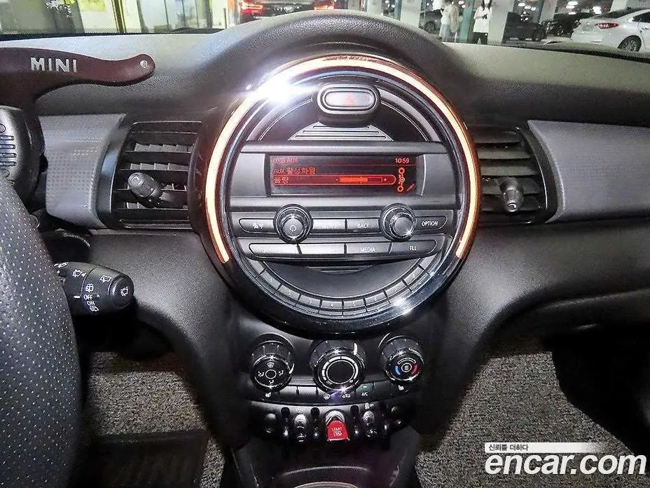 Mini Cooper 2014 1.5 автомат (гидро), фото 11 Mini Cooper 2014 1.5 автомат (гидро), фото 11