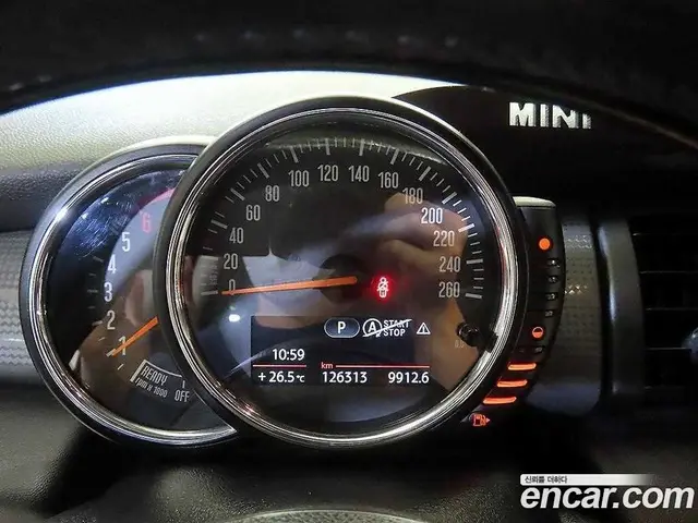 Mini Cooper 2014 1.5 автомат (гидро), миниатюра 9 Mini Cooper 2014 1.5 автомат (гидро), миниатюра 9