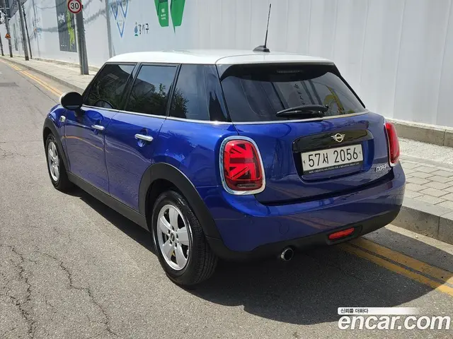 Mini Cooper 2019 1.5 автомат (гидро), миниатюра 2 Mini Cooper 2019 1.5 автомат (гидро), миниатюра 2