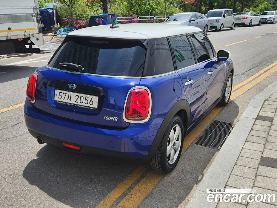 Mini Cooper 2019 1.5 автомат (гидро), фото 4 Mini Cooper 2019 1.5 автомат (гидро), фото 4