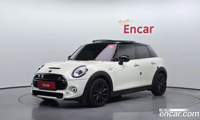 Mini Cooper 2020 2.0 автомат (гидро), миниатюра 1