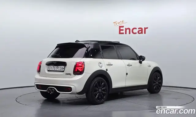 Mini Cooper 2020 2.0 автомат (гидро), миниатюра 2