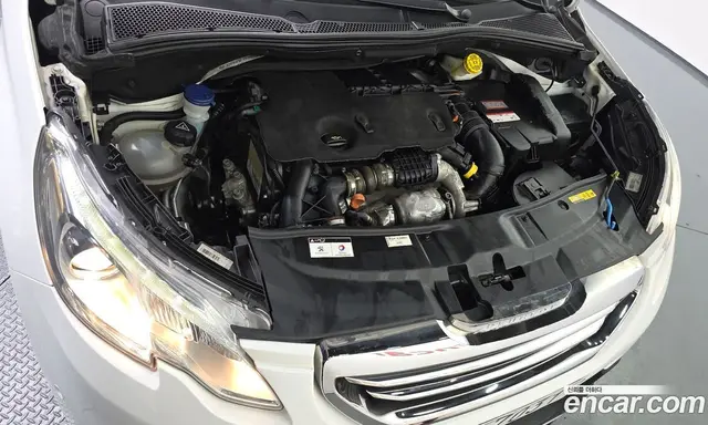 Peugeot 2008 2015 1.6 автомат (гидро), миниатюра 6 Peugeot 2008 2015 1.6 автомат (гидро), миниатюра 6