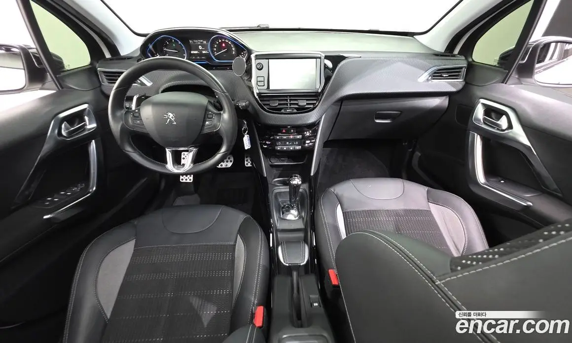 Peugeot 2008 2015 1.6 автомат (гидро), фото 7 Peugeot 2008 2015 1.6 автомат (гидро), фото 7