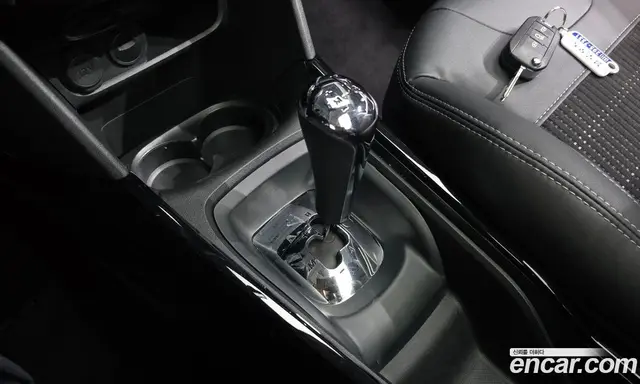 Peugeot 2008 2015 1.6 автомат (гидро), миниатюра 9 Peugeot 2008 2015 1.6 автомат (гидро), миниатюра 9