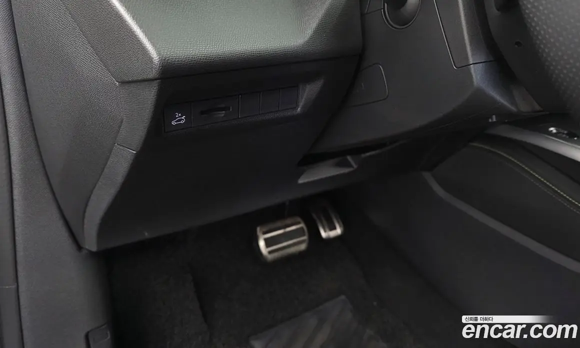 Peugeot 408 2024 1.2 автомат (гидро), фото 18