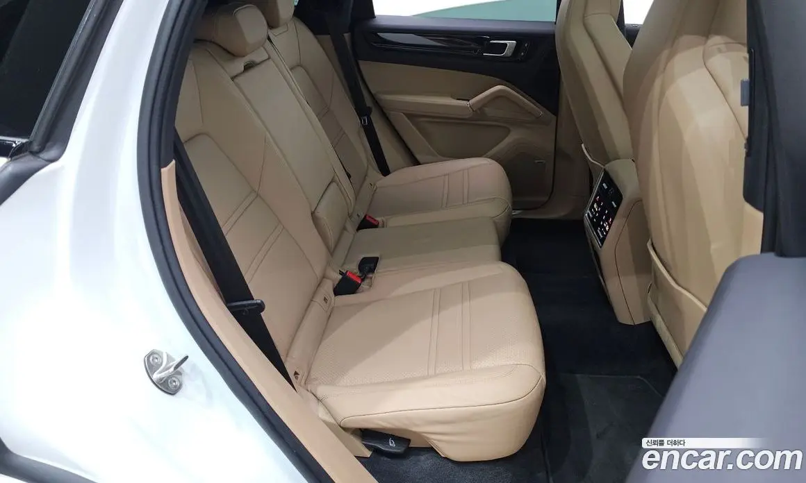 Porsche Cayenne 2022 3.0 автомат (гидро), фото 17 Porsche Cayenne 2022 3.0 автомат (гидро), фото 17
