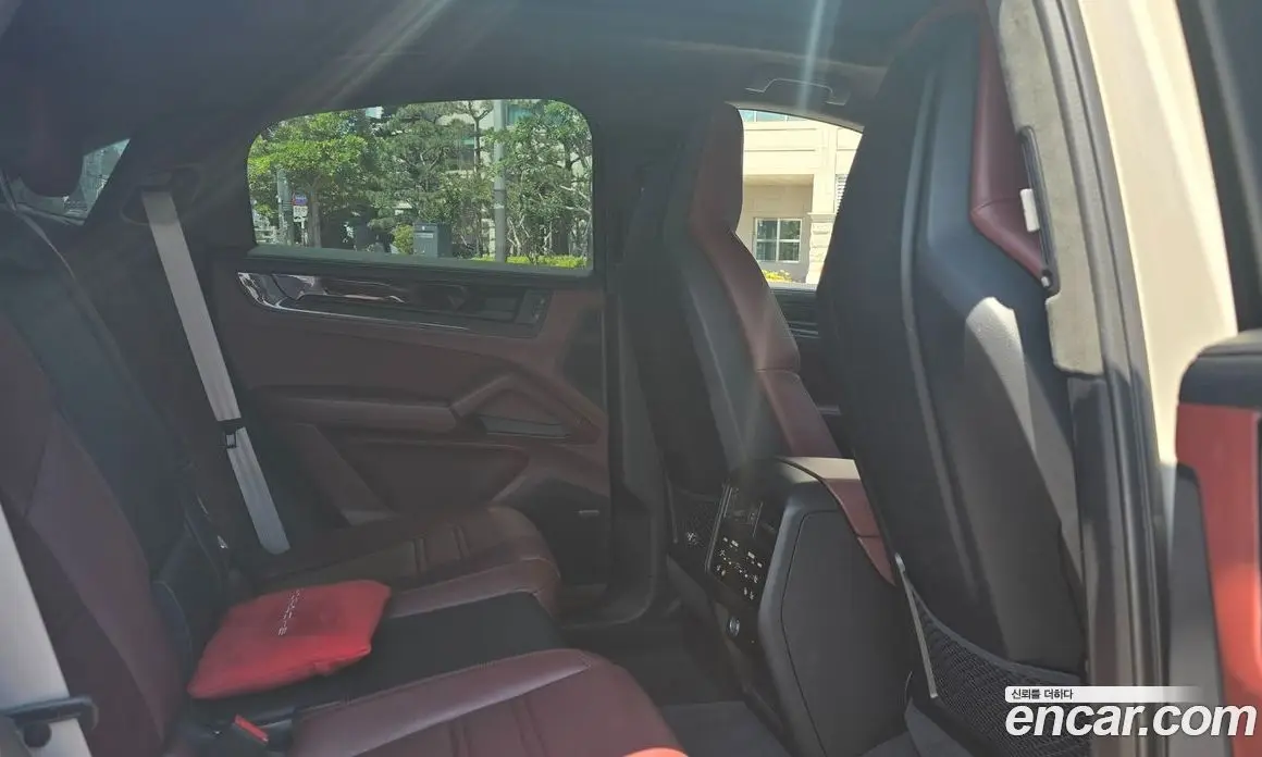 Porsche Cayenne 2024 4.0 автомат (гидро), фото 16 Porsche Cayenne 2024 4.0 автомат (гидро), фото 16