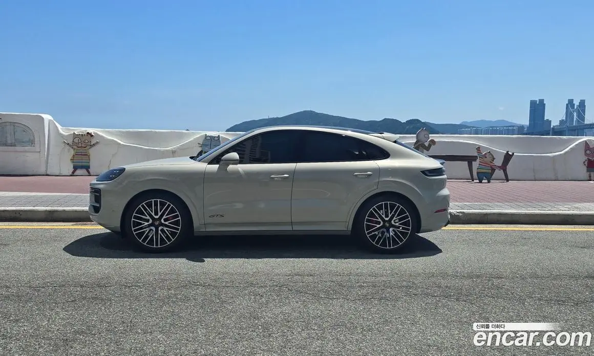 Porsche Cayenne 2024 4.0 автомат (гидро), фото 6 Porsche Cayenne 2024 4.0 автомат (гидро), фото 6