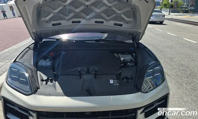 Porsche Cayenne 2024 4.0 автомат (гидро), миниатюра 10 Porsche Cayenne 2024 4.0 автомат (гидро), миниатюра 10