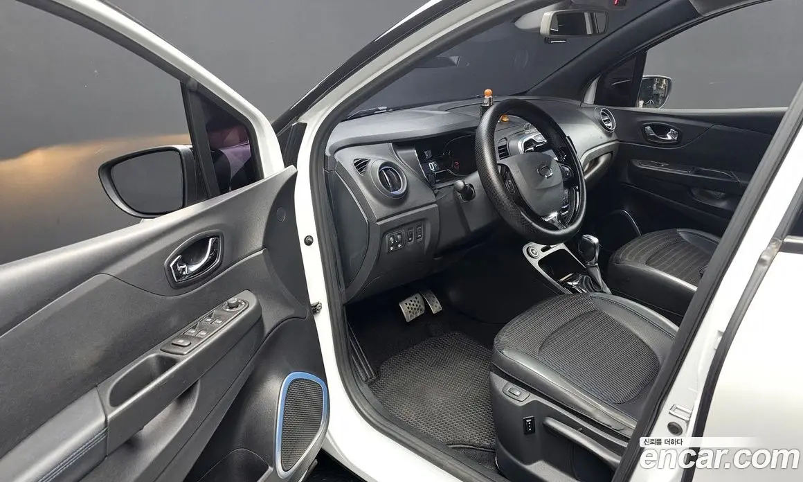 Renault (Samsung) QM3 2016 1.5 автомат (гидро), фото 10 Renault (Samsung) QM3 2016 1.5 автомат (гидро), фото 10