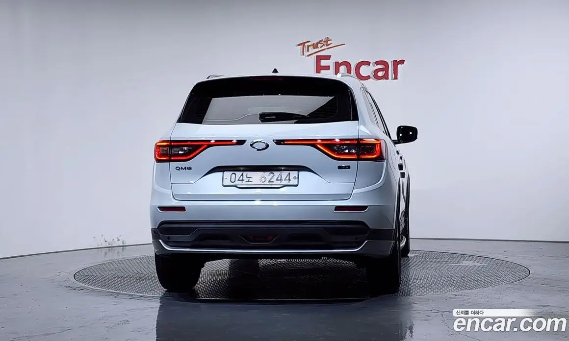 Renault (Samsung) QM6 2017 2.0 автомат (гидро), фото 4 Renault (Samsung) QM6 2017 2.0 автомат (гидро), фото 4