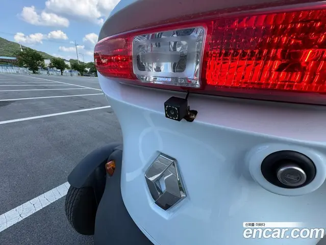 Renault (Samsung) Twizy 2019 0.1 автомат (гидро), миниатюра 7 Renault (Samsung) Twizy 2019 0.1 автомат (гидро), миниатюра 7