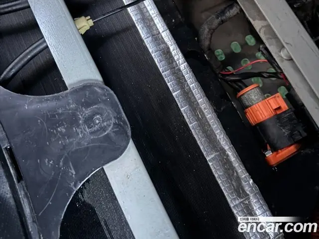 Renault (Samsung) Twizy 2019 0.1 автомат (гидро), миниатюра 9 Renault (Samsung) Twizy 2019 0.1 автомат (гидро), миниатюра 9