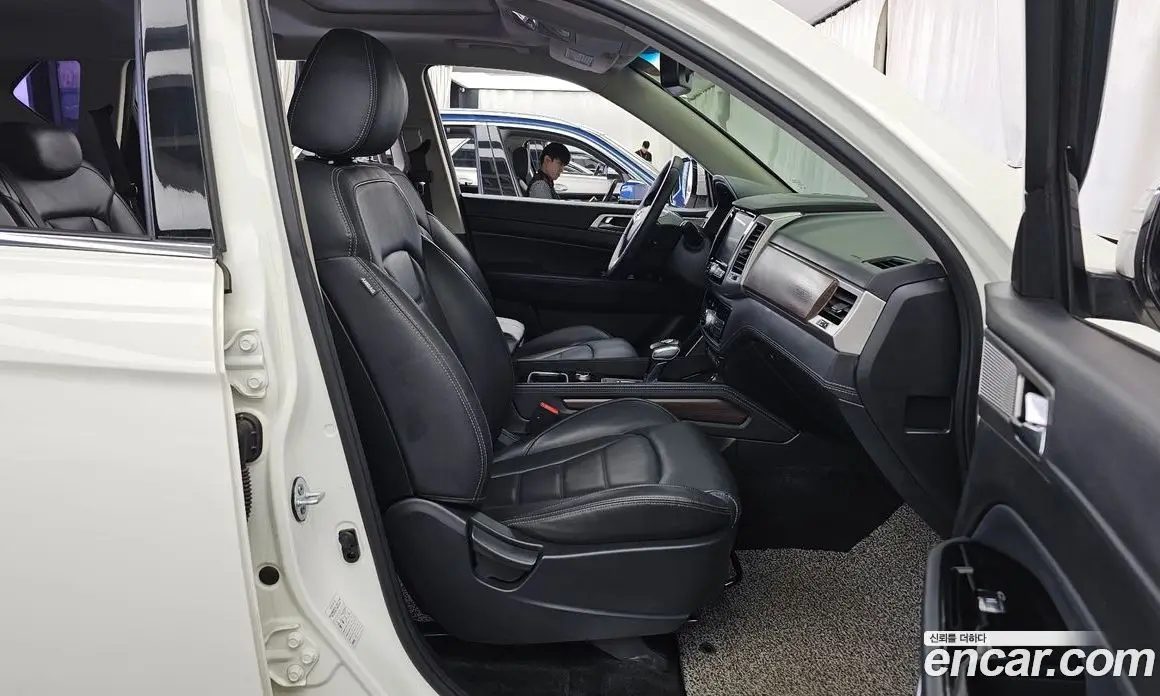 SsangYong Rexton 2018 2.2 автомат (гидро), фото 17 SsangYong Rexton 2018 2.2 автомат (гидро), фото 17