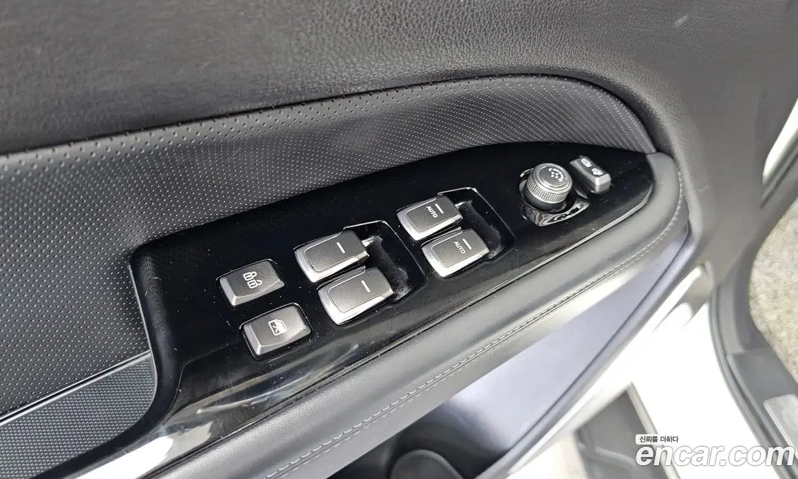 SsangYong Rexton 2018 2.2 автомат (гидро), фото 28 SsangYong Rexton 2018 2.2 автомат (гидро), фото 28