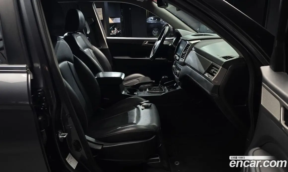 SsangYong Rexton 2018 2.2 автомат (гидро), фото 16