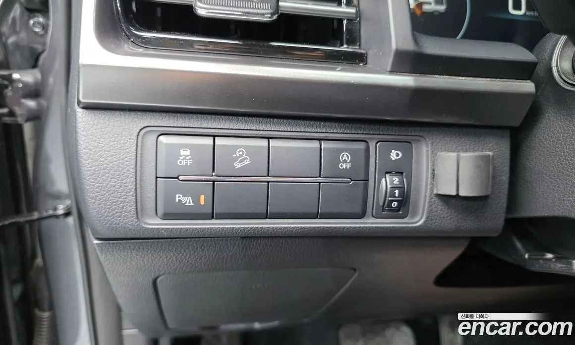 SsangYong Rexton 2024 2.2 автомат (гидро), фото 18 SsangYong Rexton 2024 2.2 автомат (гидро), фото 18