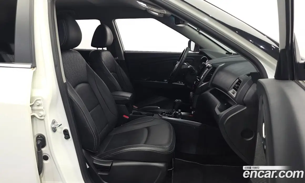 SsangYong TIBOLI 2018 1.6 автомат (гидро), фото 16