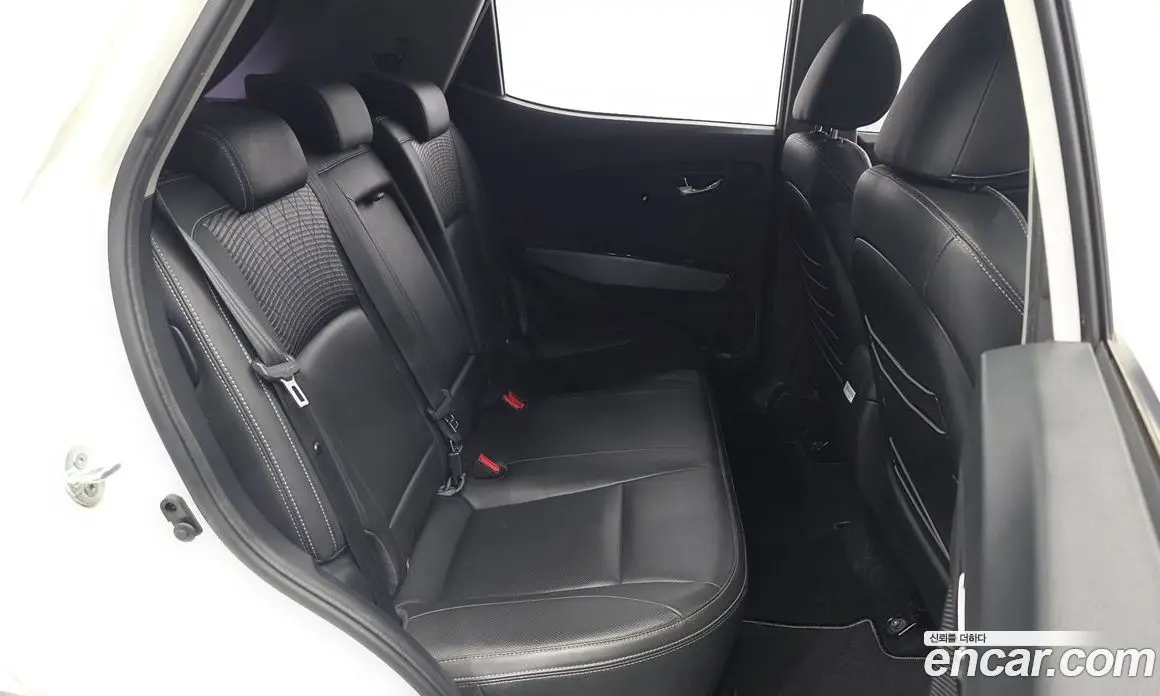 SsangYong TIBOLI 2018 1.6 автомат (гидро), фото 17