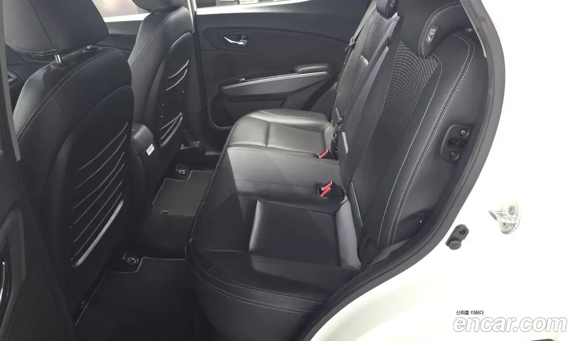 SsangYong TIBOLI 2018 1.6 автомат (гидро), фото 18