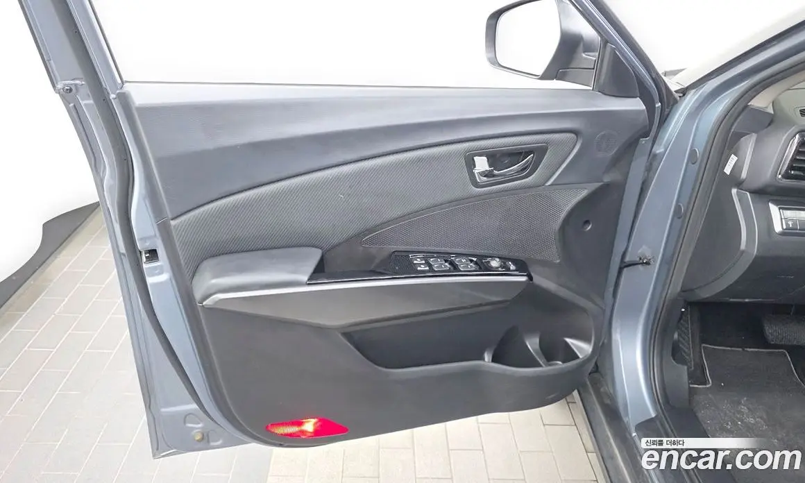 SsangYong TIBOLI 2019 1.5 автомат (гидро), фото 14