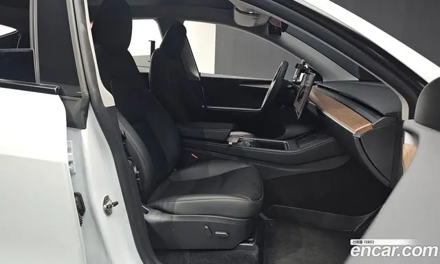 Tesla Model Y 2024 0.2 автомат (гидро), миниатюра 12