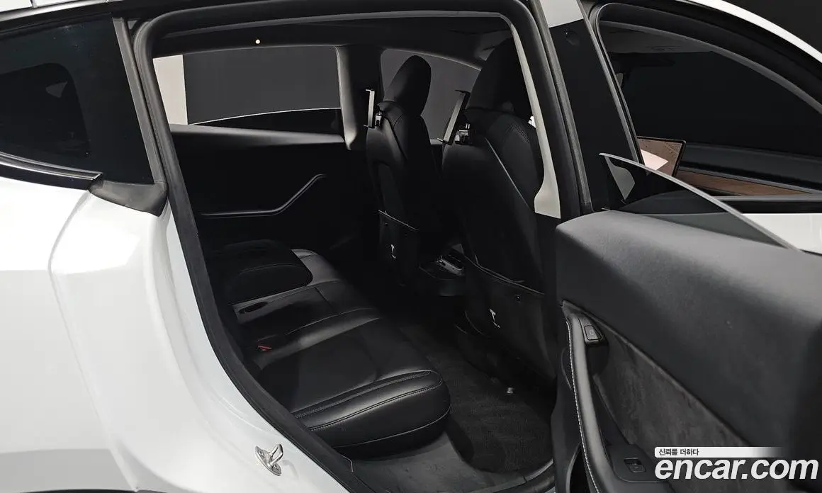 Tesla Model Y 2024 0.2 автомат (гидро), фото 15 Tesla Model Y 2024 0.2 автомат (гидро), фото 15