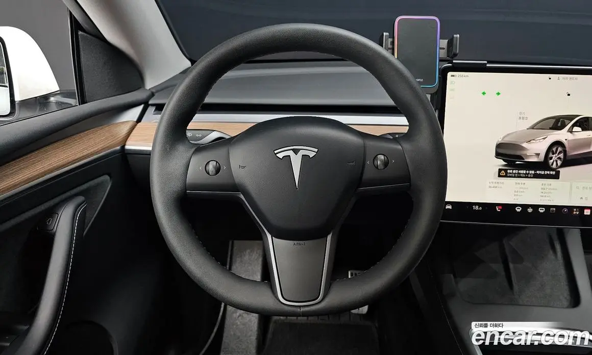 Tesla Model Y 2024 0.2 автомат (гидро), фото 18 Tesla Model Y 2024 0.2 автомат (гидро), фото 18