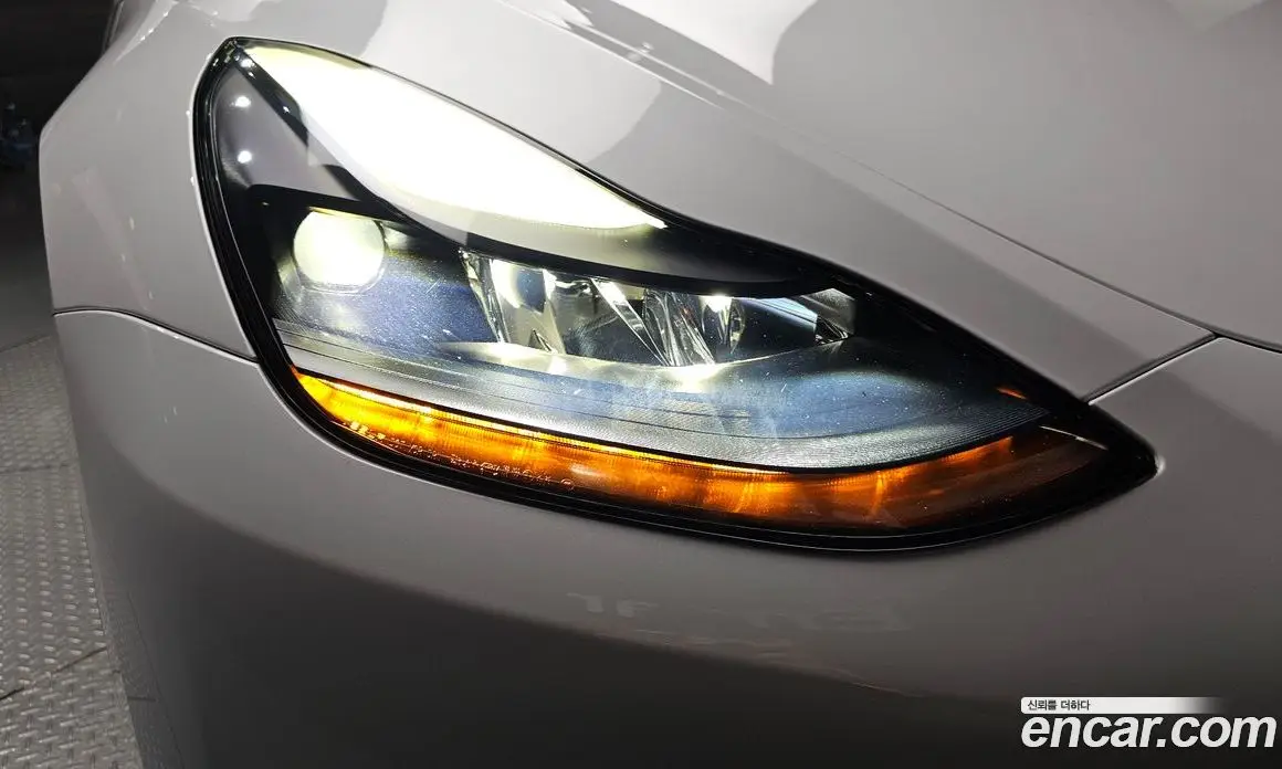 Tesla Model Y 2024 0.2 автомат (гидро), фото 7 Tesla Model Y 2024 0.2 автомат (гидро), фото 7