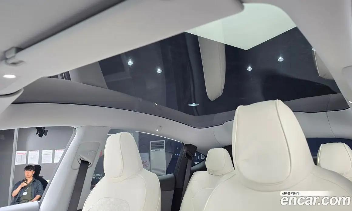 Tesla Model Y 2025 0.3 автомат (гидро), фото 21 Tesla Model Y 2025 0.3 автомат (гидро), фото 21