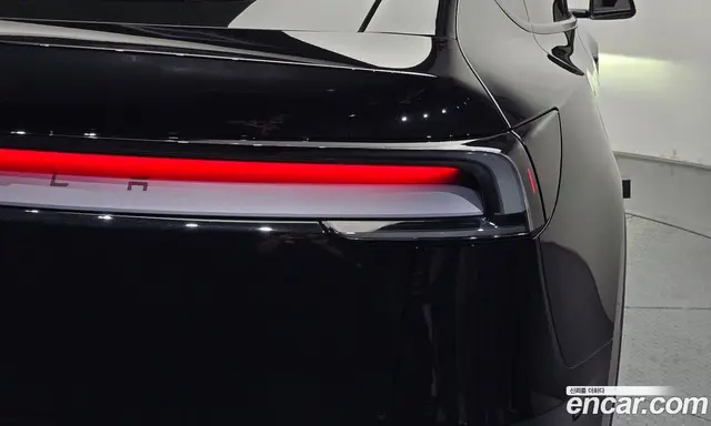 Tesla Model Y 2025 0.3 автомат (гидро), миниатюра 8 Tesla Model Y 2025 0.3 автомат (гидро), миниатюра 8