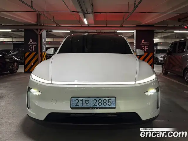 Tesla Model Y 2026 автомат (гидро), миниатюра 1 Tesla Model Y 2026 автомат (гидро), миниатюра 1