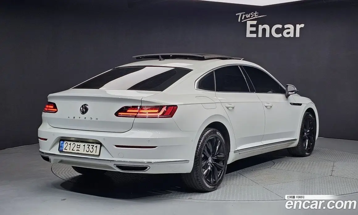 Volkswagen Arteon 2018 2.0 автомат (гидро), фото 2 Volkswagen Arteon 2018 2.0 автомат (гидро), фото 2