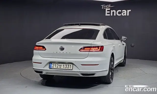 Volkswagen Arteon 2018 2.0 автомат (гидро), миниатюра 4 Volkswagen Arteon 2018 2.0 автомат (гидро), миниатюра 4