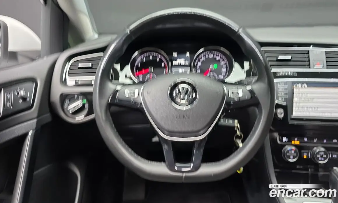 Volkswagen Golf 2016 1.4 автомат (гидро), фото 14 Volkswagen Golf 2016 1.4 автомат (гидро), фото 14