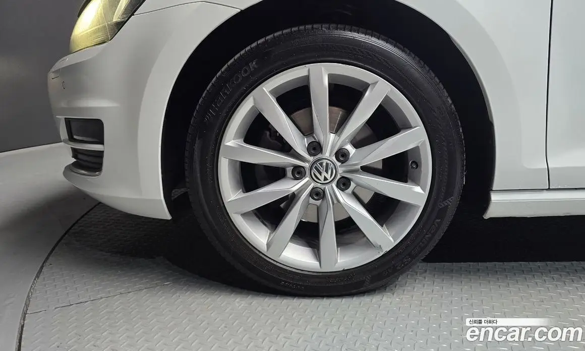 Volkswagen Golf 2016 1.4 автомат (гидро), фото 5 Volkswagen Golf 2016 1.4 автомат (гидро), фото 5