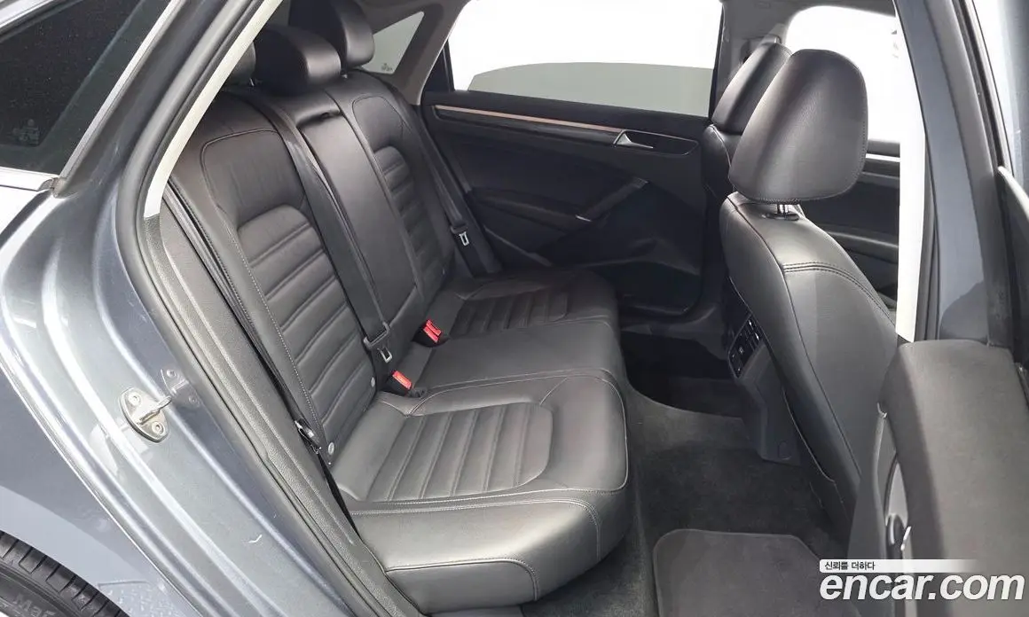 Volkswagen Passat 2018 2.0 автомат (гидро), фото 11 Volkswagen Passat 2018 2.0 автомат (гидро), фото 11