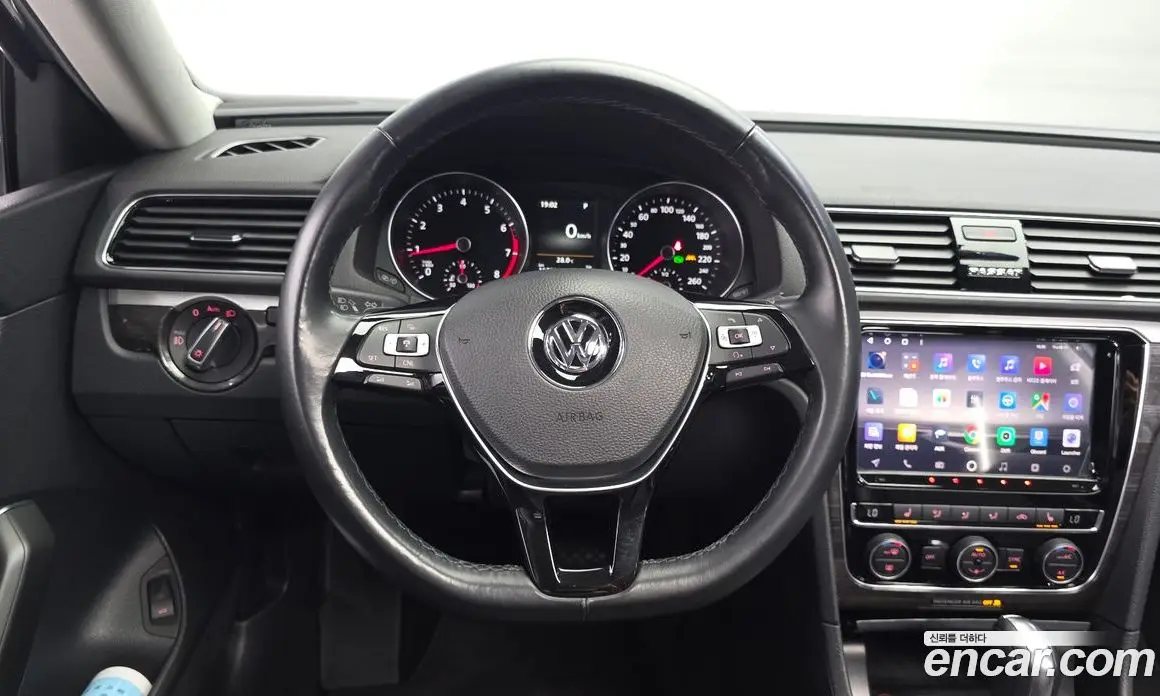 Volkswagen Passat 2018 2.0 автомат (гидро), фото 13 Volkswagen Passat 2018 2.0 автомат (гидро), фото 13