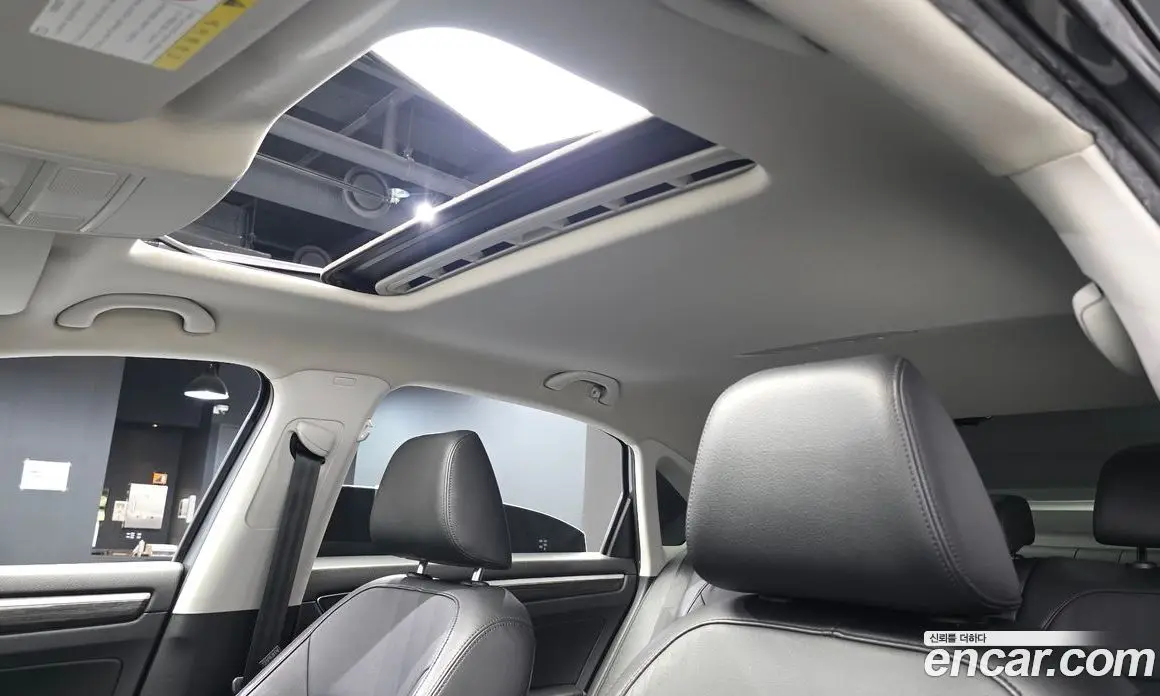 Volkswagen Passat 2018 2.0 автомат (гидро), фото 19 Volkswagen Passat 2018 2.0 автомат (гидро), фото 19