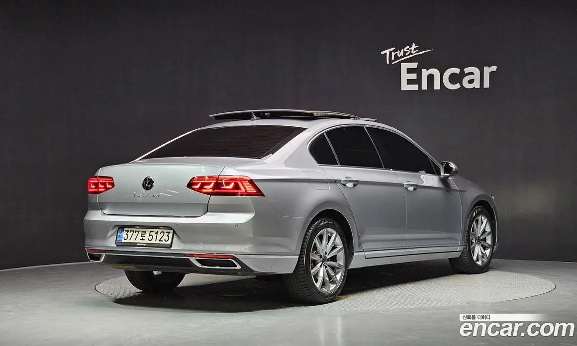 Volkswagen Passat 2021 2.0 автомат (гидро), фото 2 Volkswagen Passat 2021 2.0 автомат (гидро), фото 2