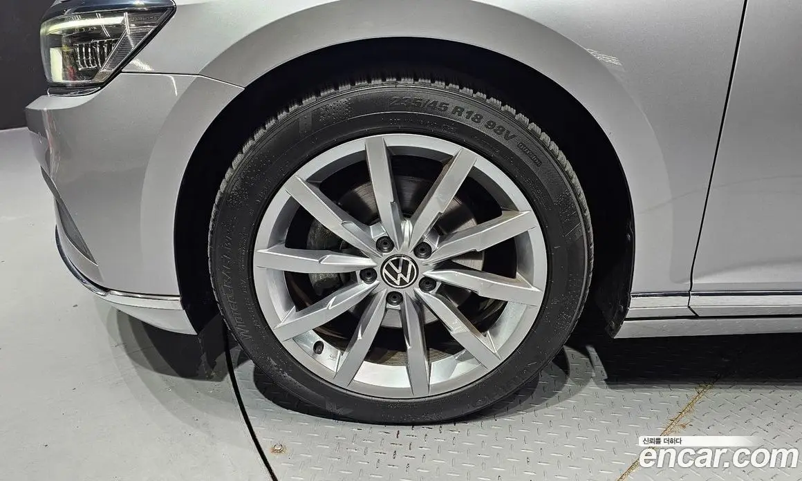 Volkswagen Passat 2021 2.0 автомат (гидро), фото 5 Volkswagen Passat 2021 2.0 автомат (гидро), фото 5