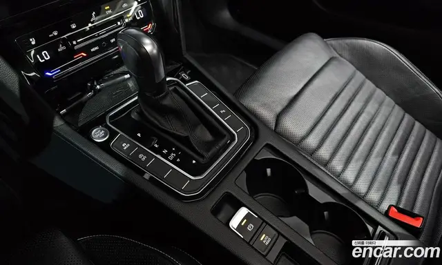 Volkswagen Passat 2021 2.0 автомат (гидро), миниатюра 9 Volkswagen Passat 2021 2.0 автомат (гидро), миниатюра 9