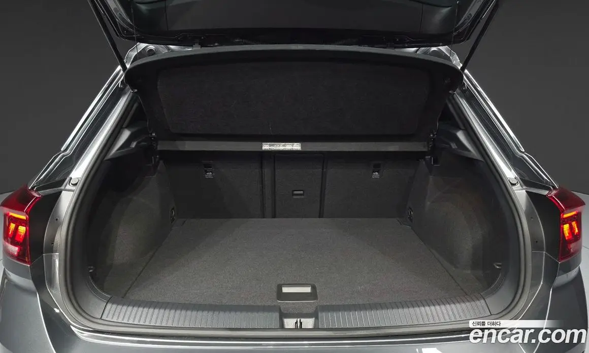 Volkswagen T-Roc 2021 2.0 автомат (гидро), фото 32 Volkswagen T-Roc 2021 2.0 автомат (гидро), фото 32