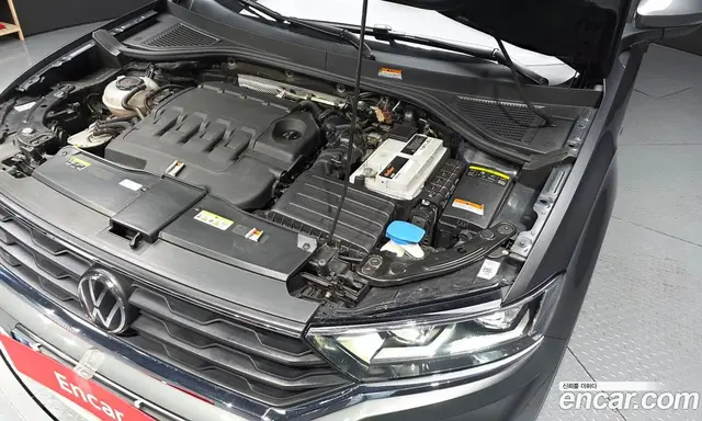 Volkswagen T-Roc 2021 2.0 автомат (гидро), миниатюра 6 Volkswagen T-Roc 2021 2.0 автомат (гидро), миниатюра 6