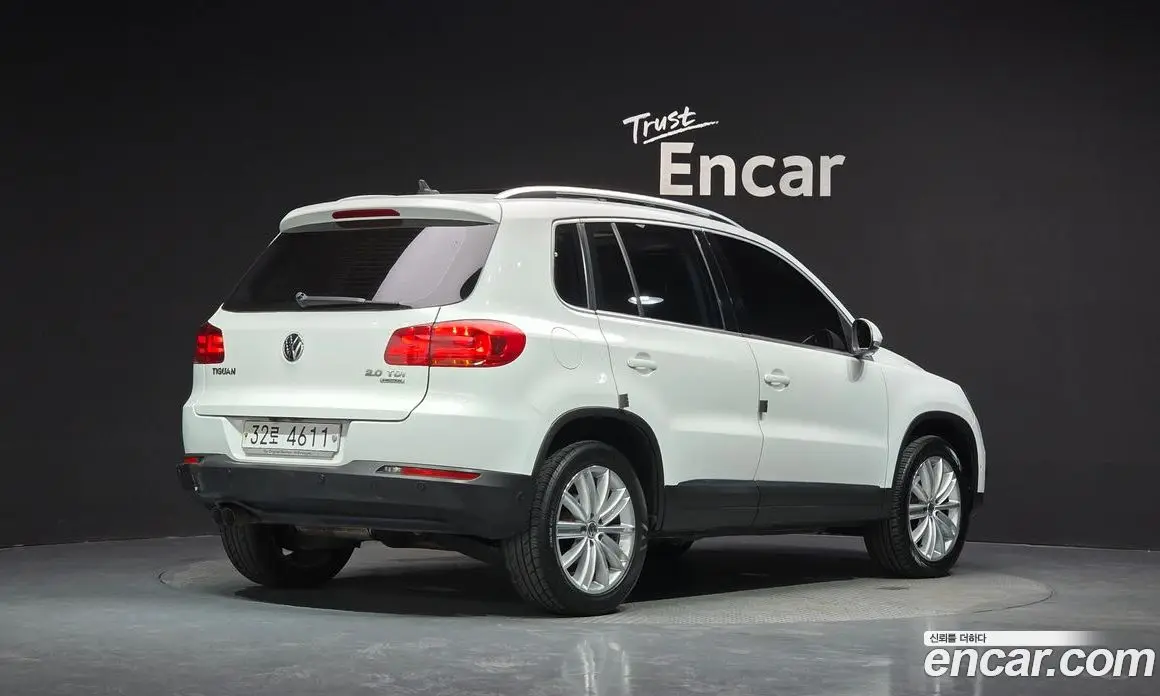 Volkswagen Tiguan 2014 2.0 автомат (гидро), фото 2 Volkswagen Tiguan 2014 2.0 автомат (гидро), фото 2