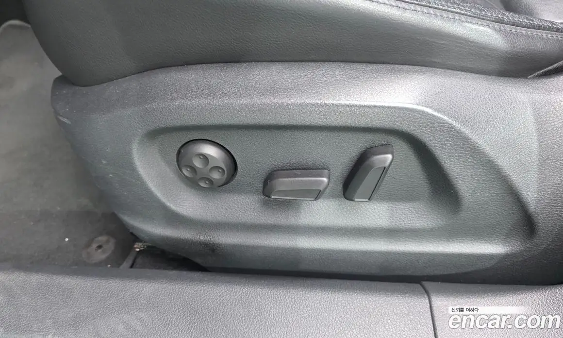 Volkswagen Tiguan 2014 2.0 автомат (гидро), фото 30 Volkswagen Tiguan 2014 2.0 автомат (гидро), фото 30