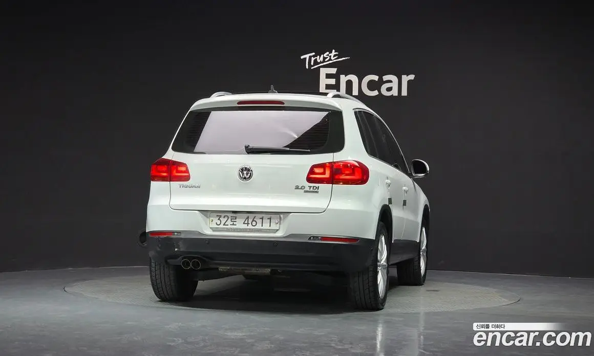 Volkswagen Tiguan 2014 2.0 автомат (гидро), фото 4 Volkswagen Tiguan 2014 2.0 автомат (гидро), фото 4