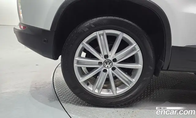Volkswagen Tiguan 2014 2.0 автомат (гидро), миниатюра 5 Volkswagen Tiguan 2014 2.0 автомат (гидро), миниатюра 5