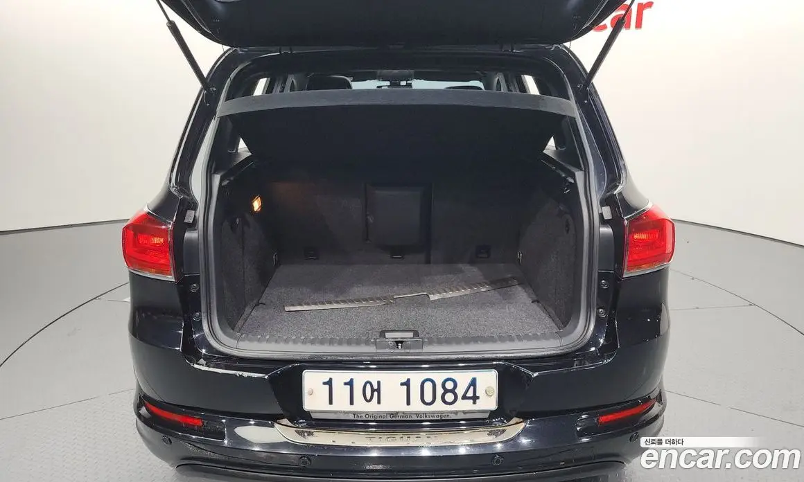 Volkswagen Tiguan 2015 2.0 автомат (гидро), фото 20